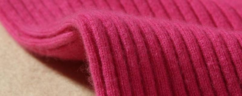 山羊绒为啥不能用水洗(100%山羊绒是否可以用水洗)