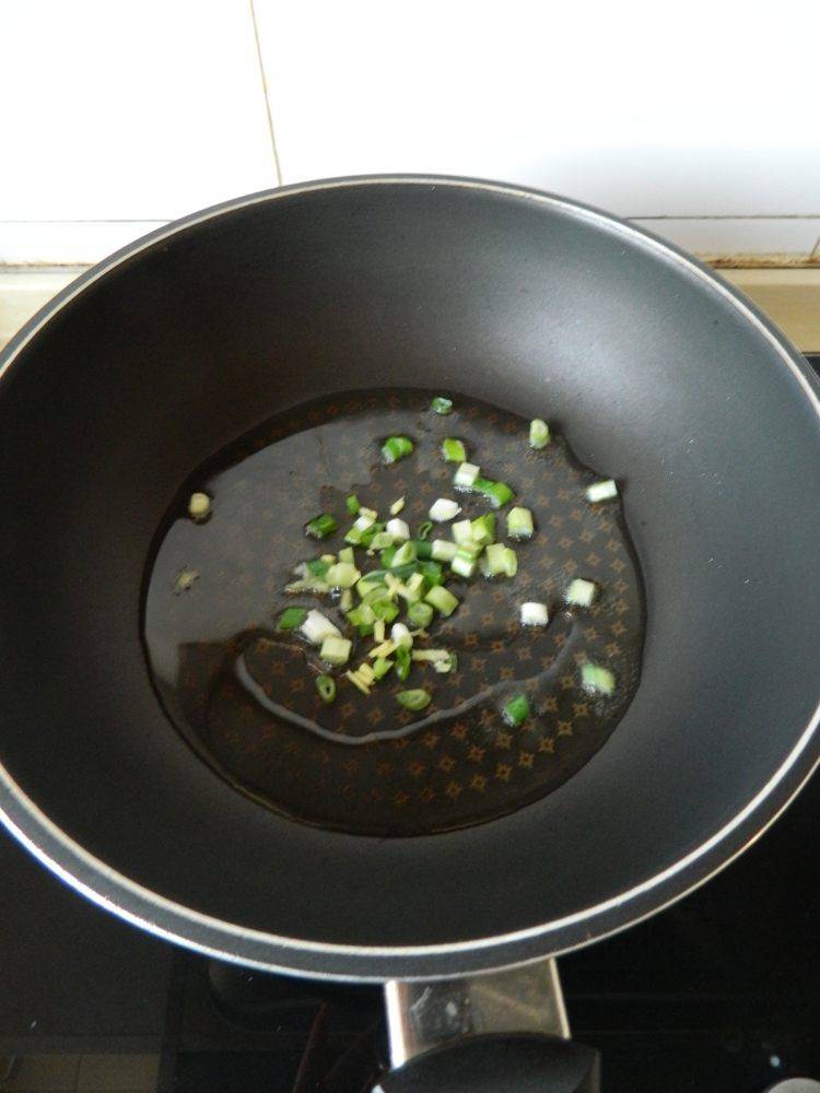 豆腐丝怎么炒好吃又简单(豆腐丝怎么炒好吃又简单步骤)