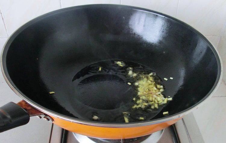 炒肚丝怎么炒才好吃(肚丝怎么炒着好吃)