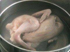 清炖鸡怎么做啊(清炖鸡怎么做好吃还香)