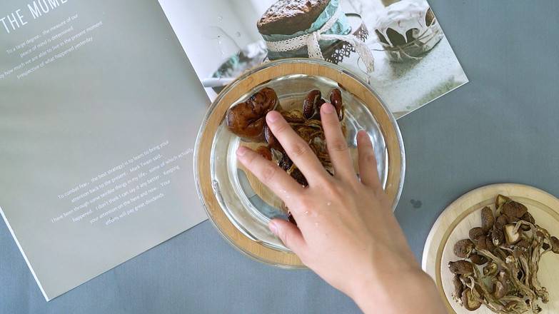 野生菌怎么做比较好吃(野生菌子最好吃的做法)