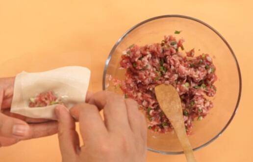 麻辣炒手做法步骤(抄手配料)