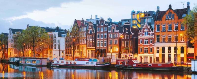 俄罗斯首都是哪里荷兰首都是哪里(荷兰首都阿姆斯特)