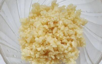 爆炒扇贝的做法最正宗的做法(怎样炒扇贝肉窍门)