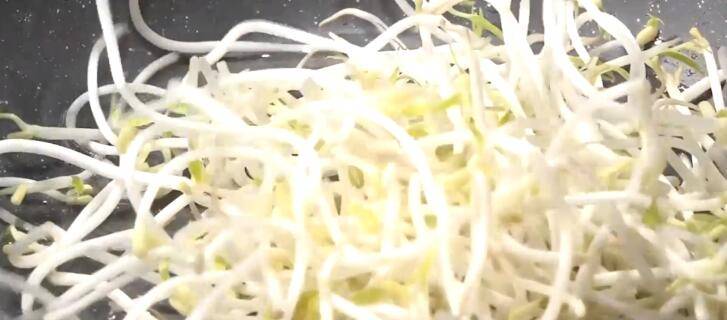 怎么炒饼子最好吃(怎么炒饼不粘锅的做法)