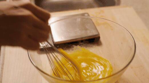 华夫饼面糊怎么调(华夫饼怎么调面糊酥脆)