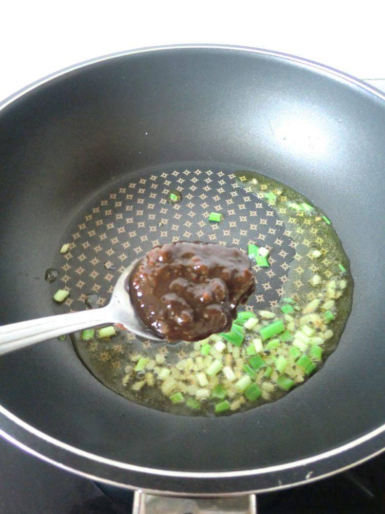 炒豆腐怎么做(炒豆腐怎么做才好吃)