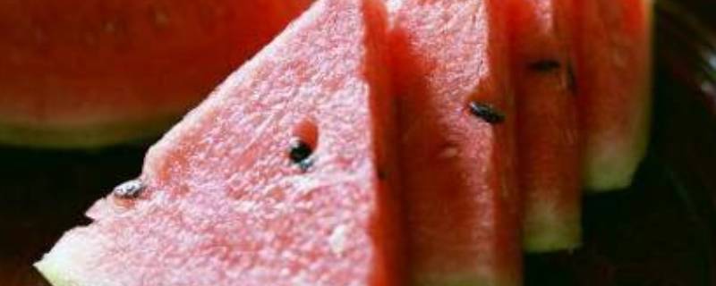 三角西瓜怎么切(小三角的西瓜怎么切)