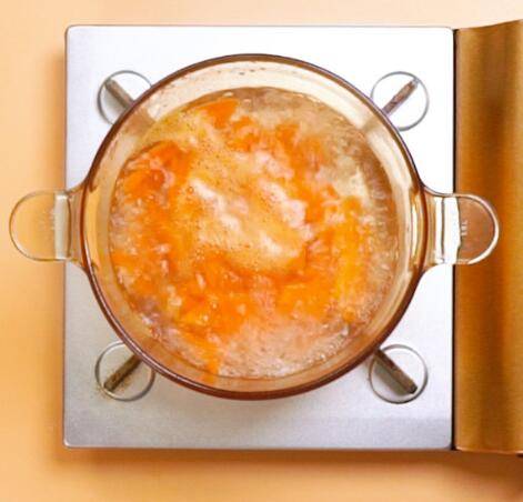 怎么炒红萝卜才好吃呢(如何炒红萝卜简单好吃)