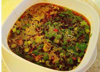 酸汤饺子的酸汤怎么制作(酸汤水饺的酸汤如何调制)