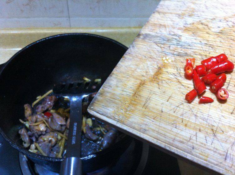 鸡杂怎么炒的好吃(鸡杂怎么炒)