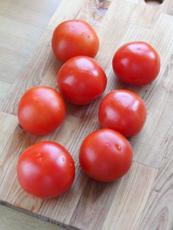 西红柿干怎么晒不发黑(西红柿干枯病害图片)