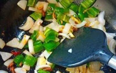 爆炒扇贝的做法最正宗的做法(怎样炒扇贝肉窍门)