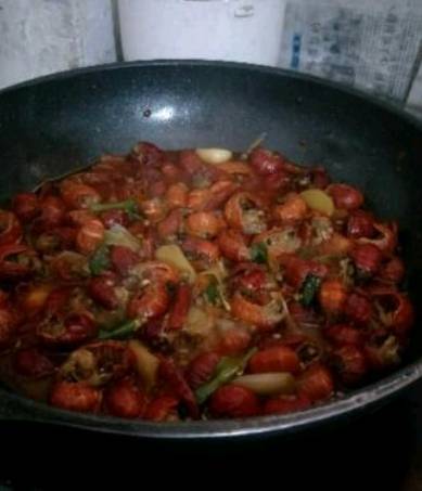 怎么炒龙虾最简单(怎么炒龙虾尾)