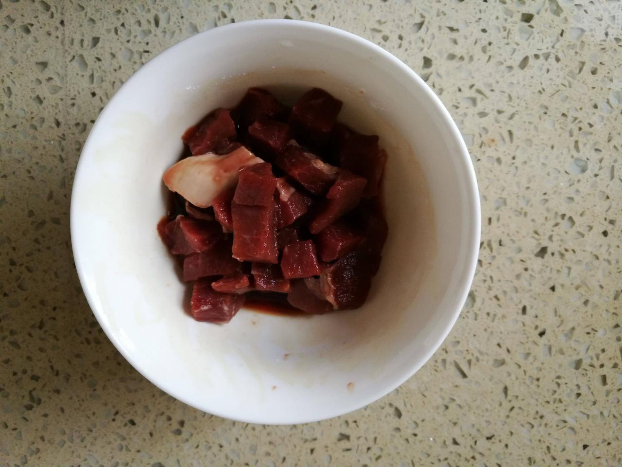 新手做牛霖怎么做好吃(牛霖肉怎么做最好吃)