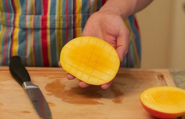 青芒果怎么切最方便(青芒果怎么弄熟)