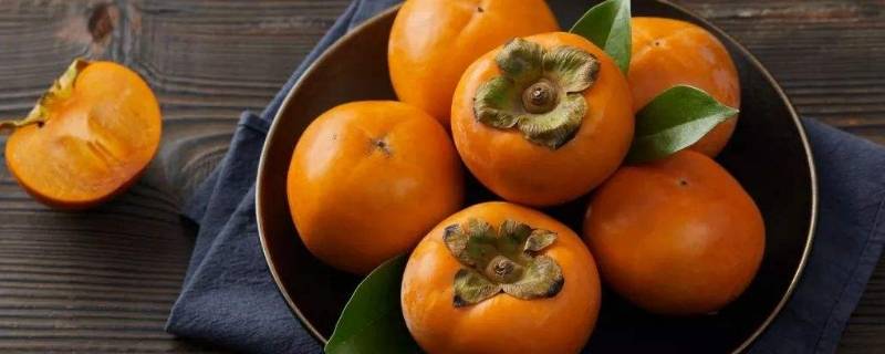 脆柿子一定要削皮吗(脆柿子削皮做法)