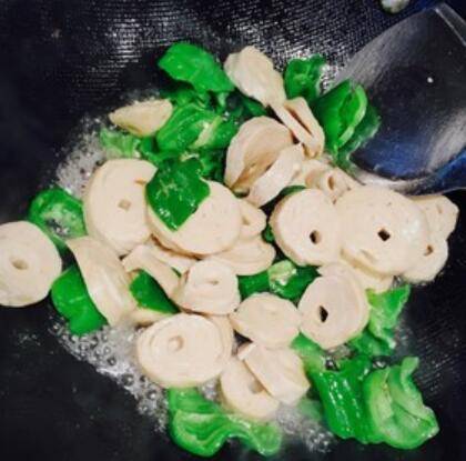 素肠怎么炒下饭(卤好的素肠怎么炒好吃家常)