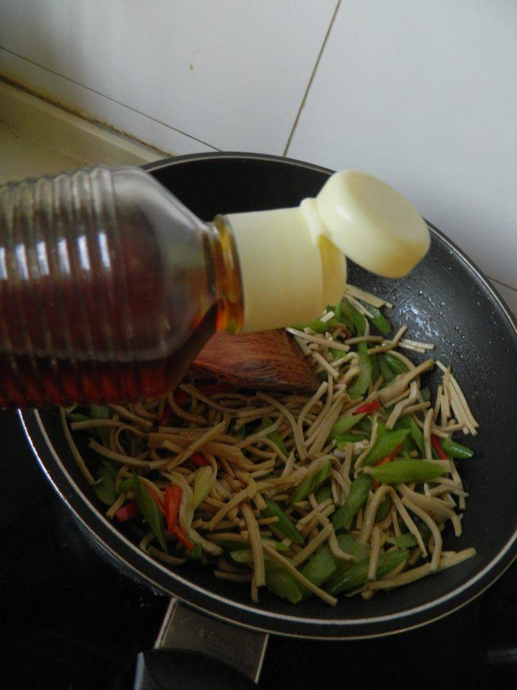 豆腐丝怎么炒好吃又简单(豆腐丝怎么炒好吃又简单步骤)