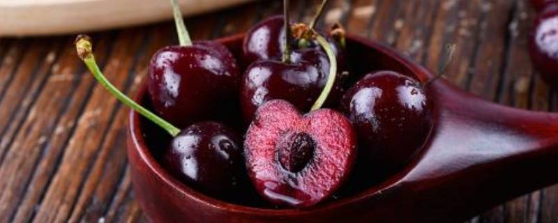 车厘子硬的好软的好(车厘子软了吃没事吧)