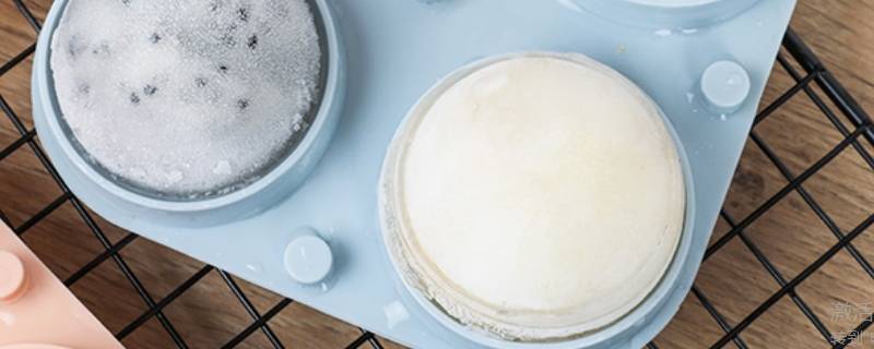 球形冰块模具怎么弄(上下盖球形冰块模具正确使用方法)