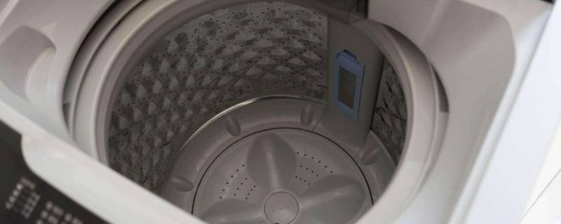 洗衣机塞得太满有什么影响吗(洗衣机塞太满会怎样)