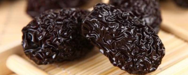 乌枣不能和什么同吃(乌枣直接吃有功效吗)