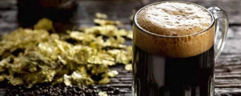 黑啤酒突出的是什么香气(黑啤酒是什么香气)