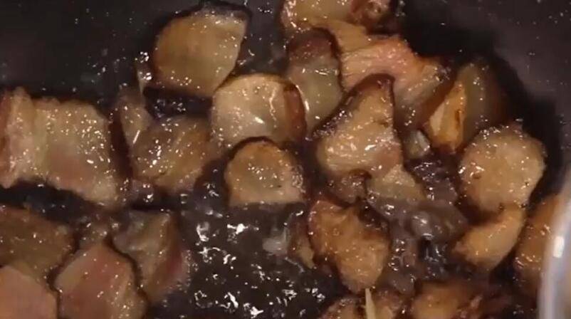 腊肉怎么炒好吃四川(腊肉怎么炒好吃最简单)