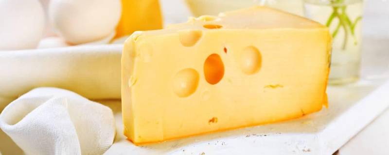 芝士放在冷冻里过期了还能吃吗(芝士放在冷冻过期了还能吃吗)