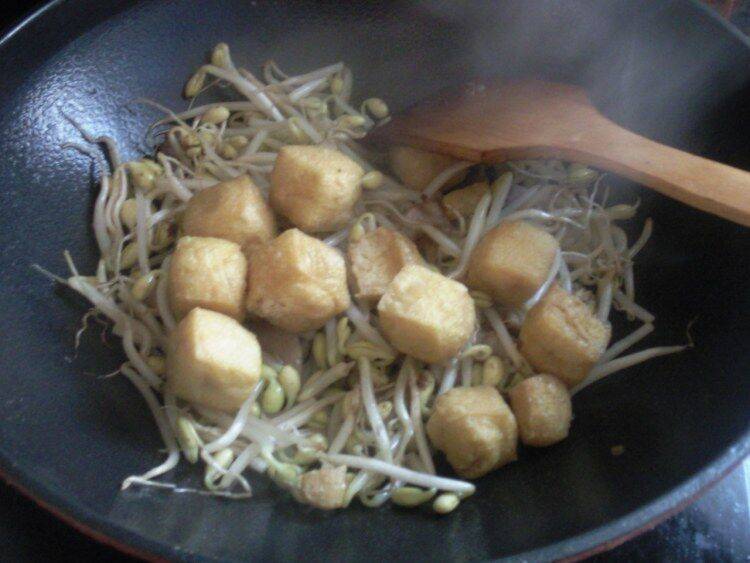 豆泡怎么炒简单好吃(豆泡怎么炒好吃)