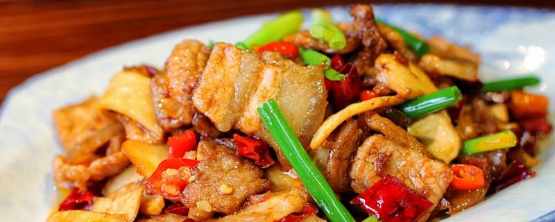 回锅肉用哪个部位的肉(回锅肉怎么做好吃不硬)