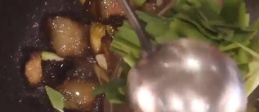 腊肉怎么炒好吃四川(腊肉怎么炒好吃最简单)