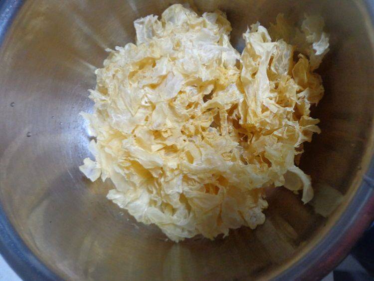 新鲜莲子米怎么做才好吃又营养(新鲜的莲子做什么才好吃)