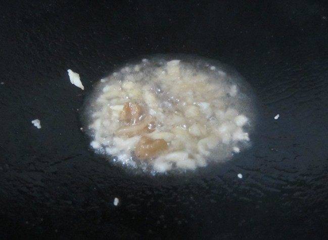 番薯叶怎么炒好吃又绿(番薯叶怎么炒酒店做法)