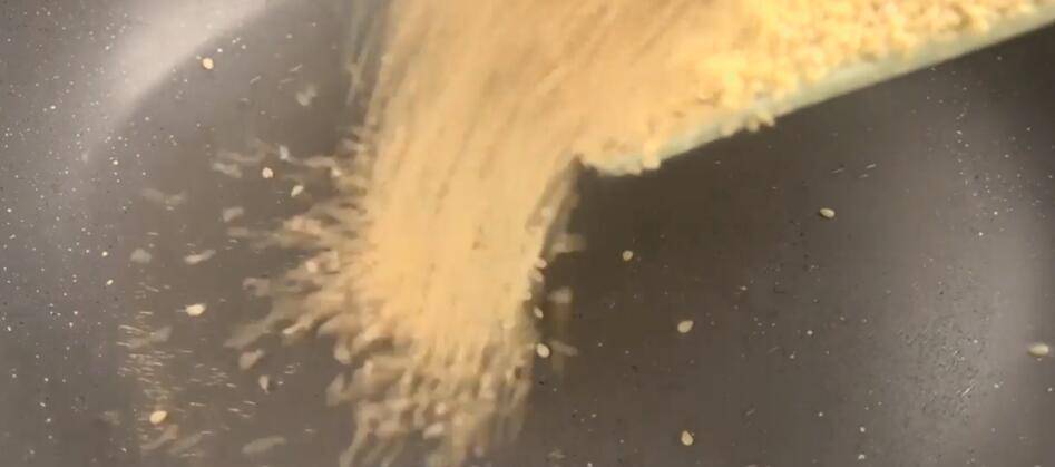 芝麻怎么炒熟做什么吃(芝麻怎么炒最香)