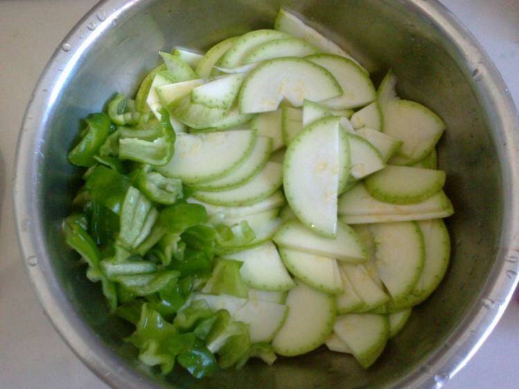 炒北瓜怎么做好吃(炒北瓜怎么炒才好吃)