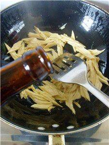 腐竹怎么炒好吃儿童(腐竹怎么炒好吃最简单)