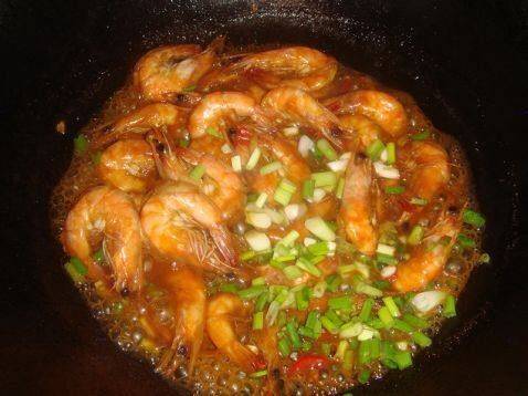 河虾怎么炒好吃(河虾怎么炒才好吃的做法大全)