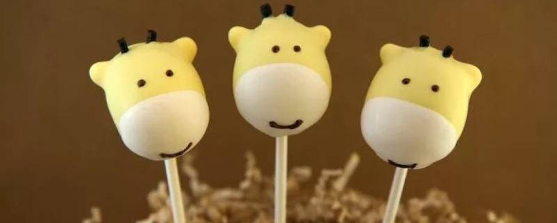 棒棒糖棍子为啥有孔(棒棒糖棍为什么有糖的孔)