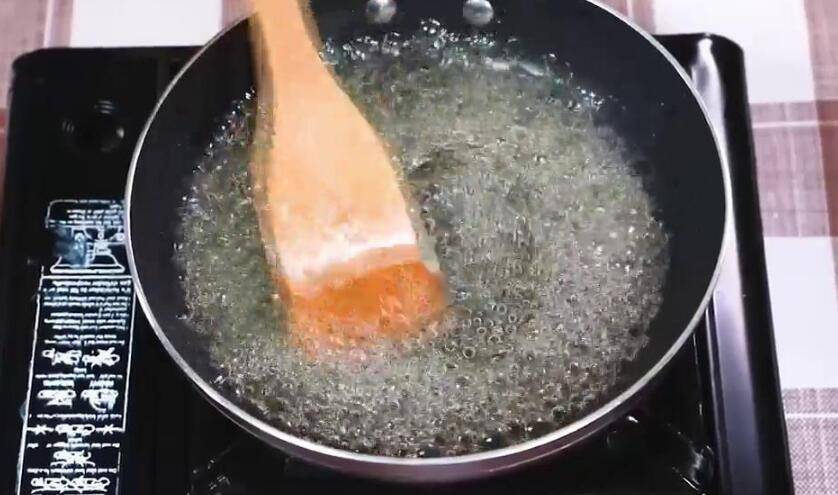 糖色怎么炒不会苦(糖色怎么炒红烧肉)