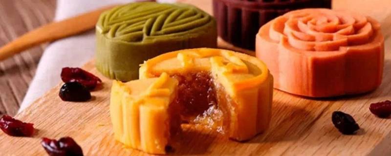 刚刚烤好的月饼很硬(月饼烤出来有点硬怎么办)