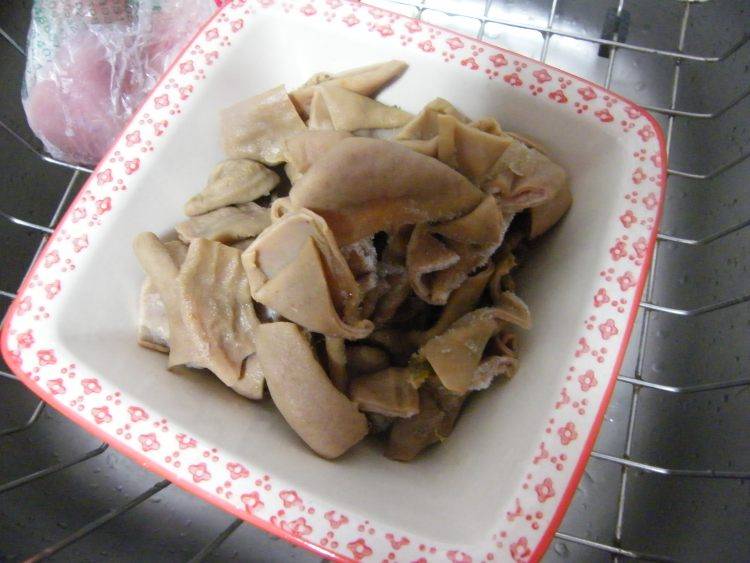 猪小肠怎么炒脆(猪小肠怎么炒又脆又好吃)