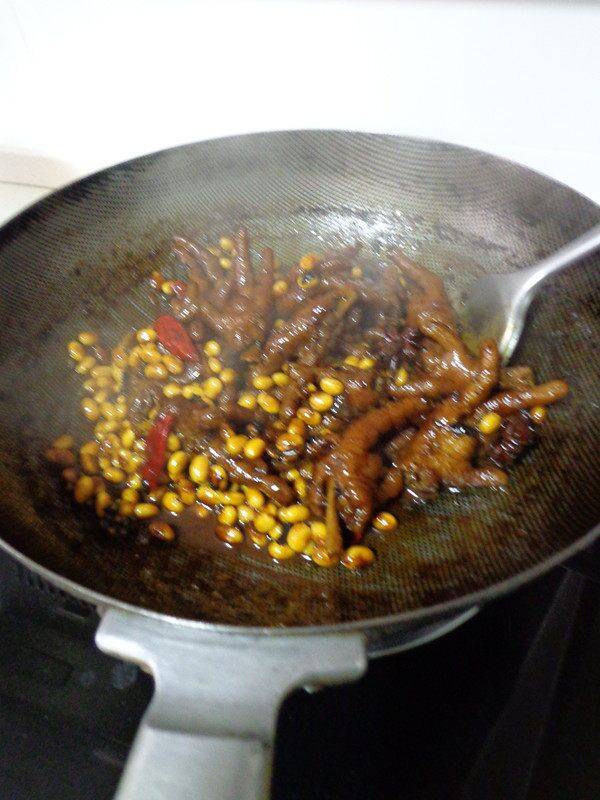 红烧凤爪的最简单做法(辣炒凤爪)