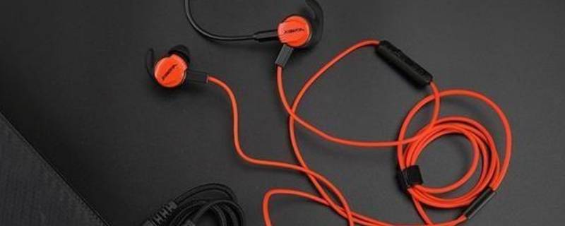 耳麦的两根线插哪里(一根线的耳机怎么说话)