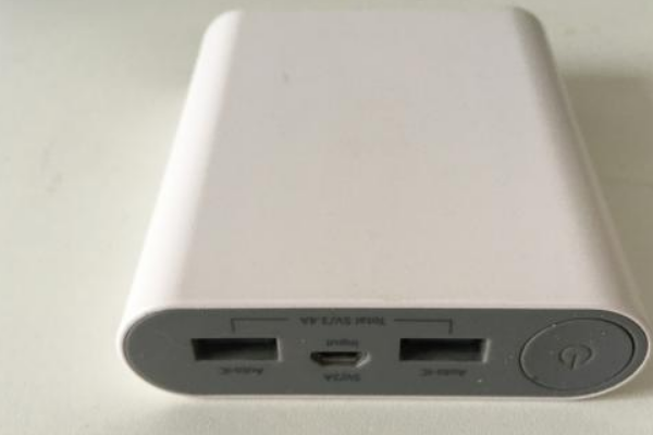 手机充电方案(给手机充电最好的方式是什么)