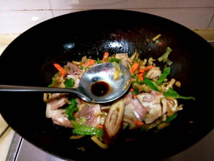 肚肠怎么炒软烂(豆腐加肚肠怎么炒)