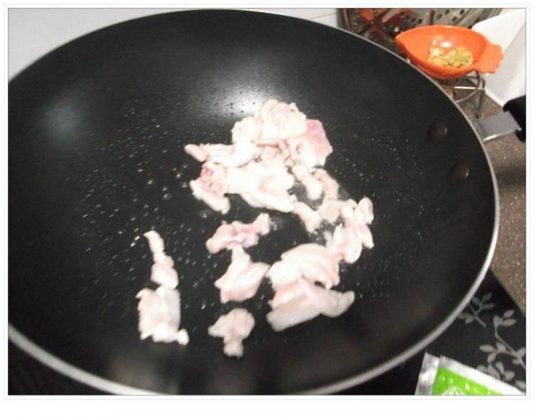 豆腐干炒肉怎么做好吃又简单(豆腐干炒肉怎么做好吃)