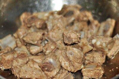 红烧排骨怎么做好吃不硬(红烧排骨怎么做好吃又嫩视频)