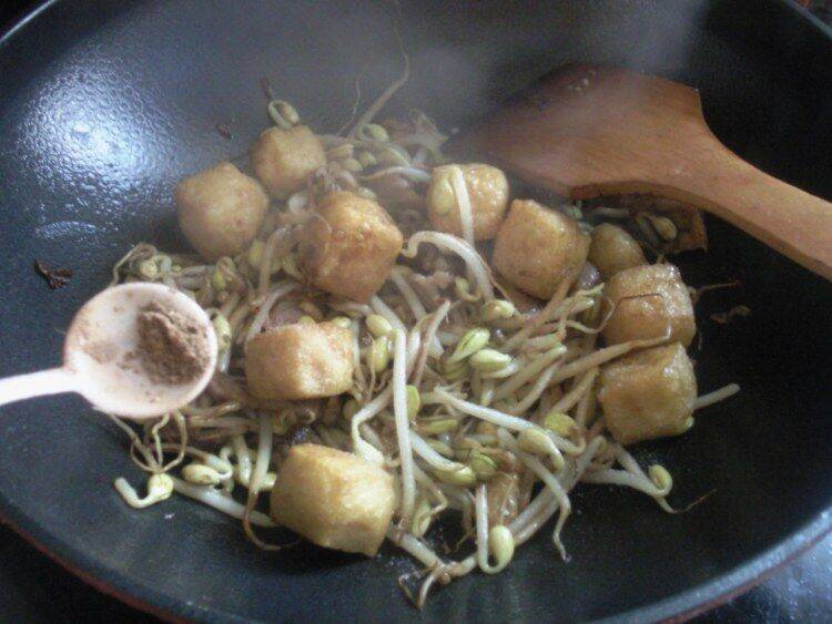 豆泡怎么炒简单好吃(豆泡怎么炒好吃)